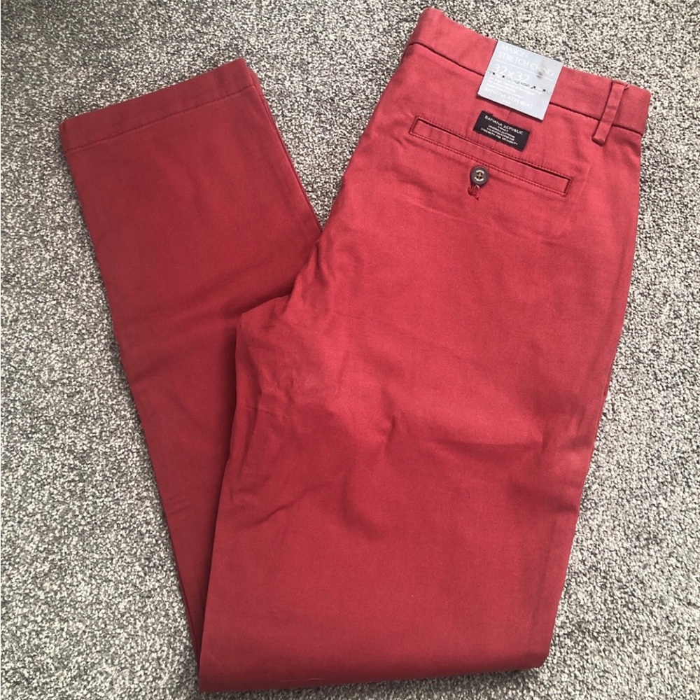 Banana Republic Men's Chinos in Deep Red